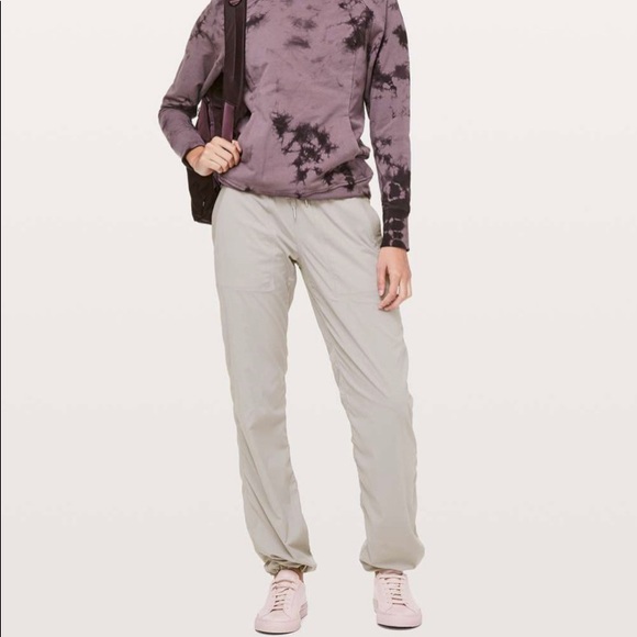 Lululemon Studio Pants III, Lined, Regular, size 4 - Picture 1 of 7